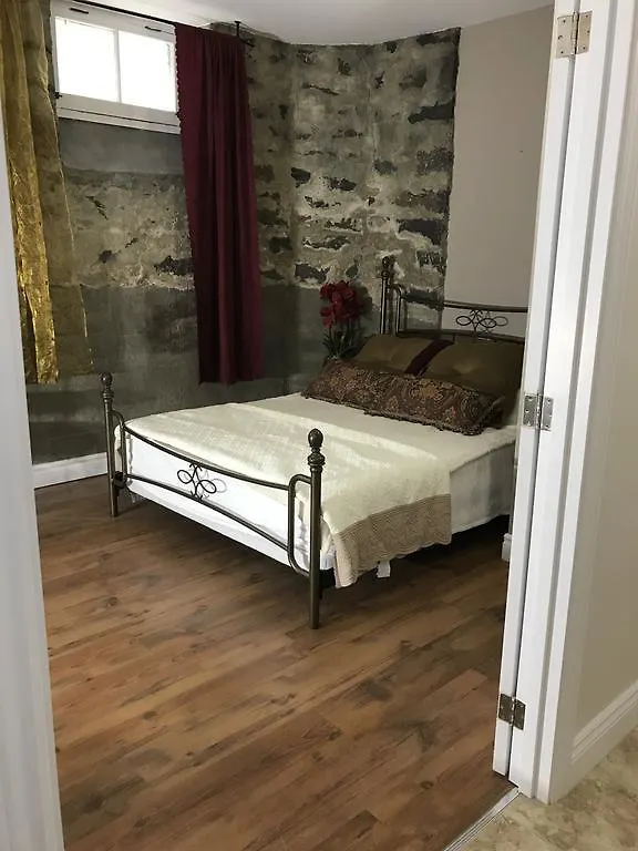 Marlborough Suites Ottawa Apartment